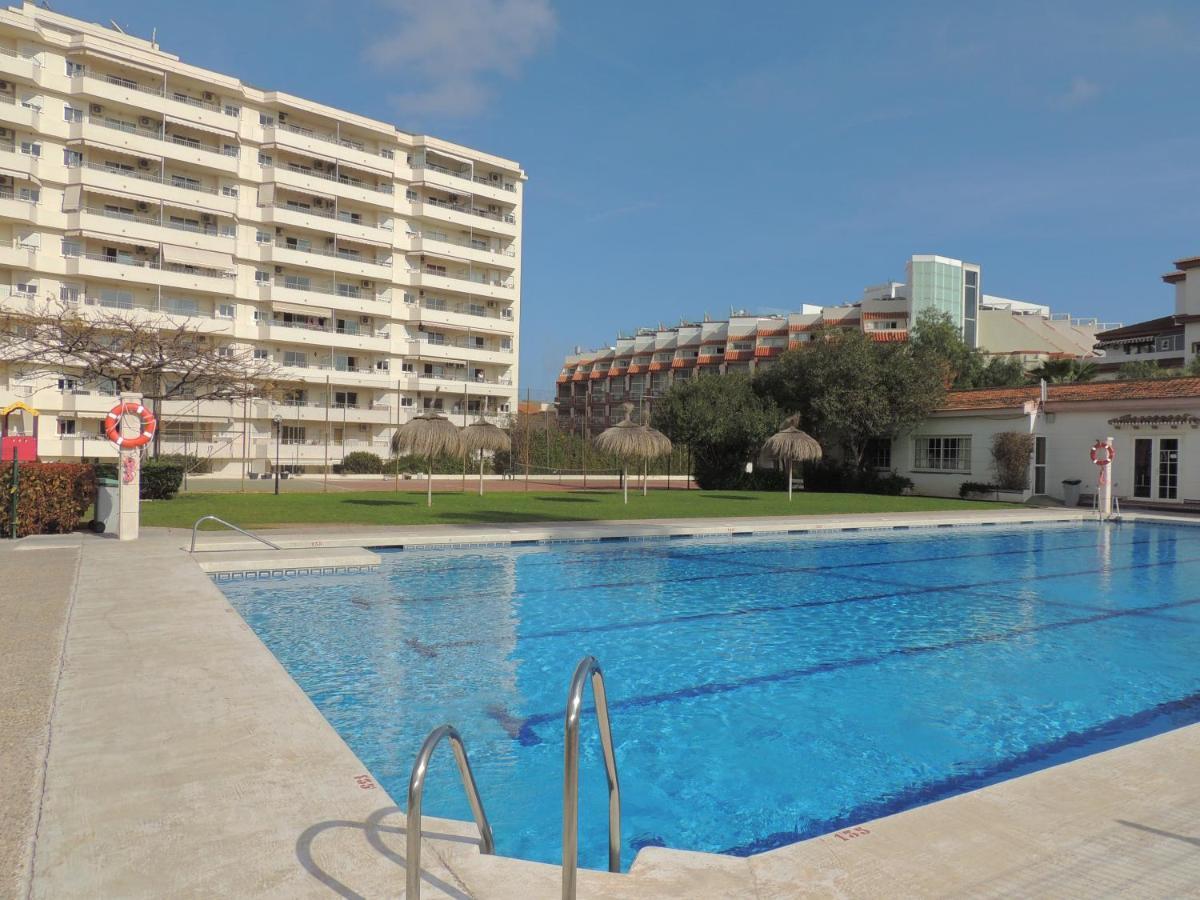 トレモリノスCarihuela Palace Studio 303 Beach Playaアパートメント エクステリア 写真